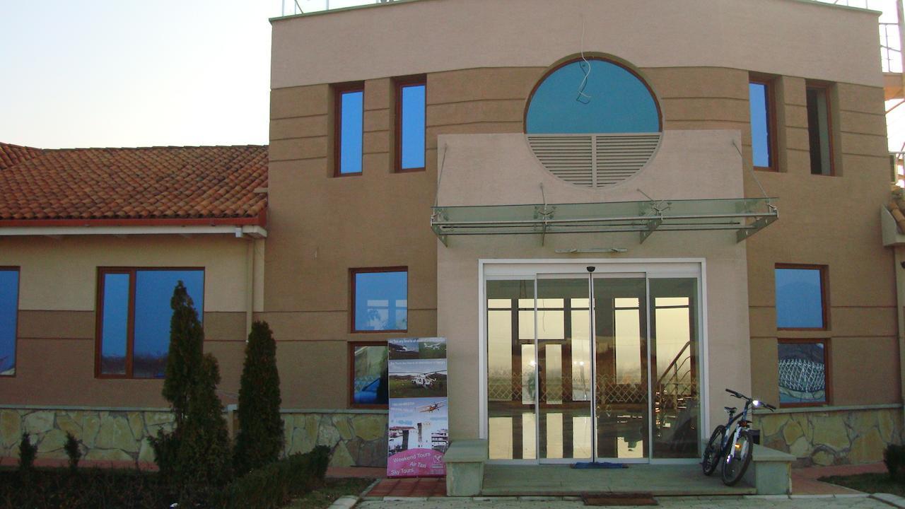 Vanilla Sky Georgia Hotel Natakhtari Exterior photo